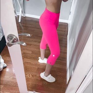 Pink Guava Cropped Wunder Under Lululemon Leggings
